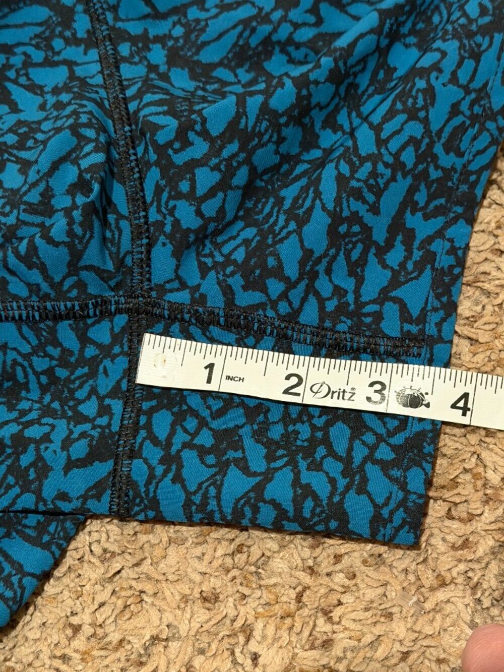 Lululemon Blue and Black Running Shorts 3.5" Inseam - Size 10 - Picture 5 of 7